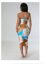 Load image into Gallery viewer, Abstract Beauty Dress
